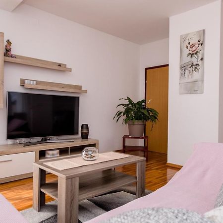 Zeljko Apartmani ロパール エクステリア 写真