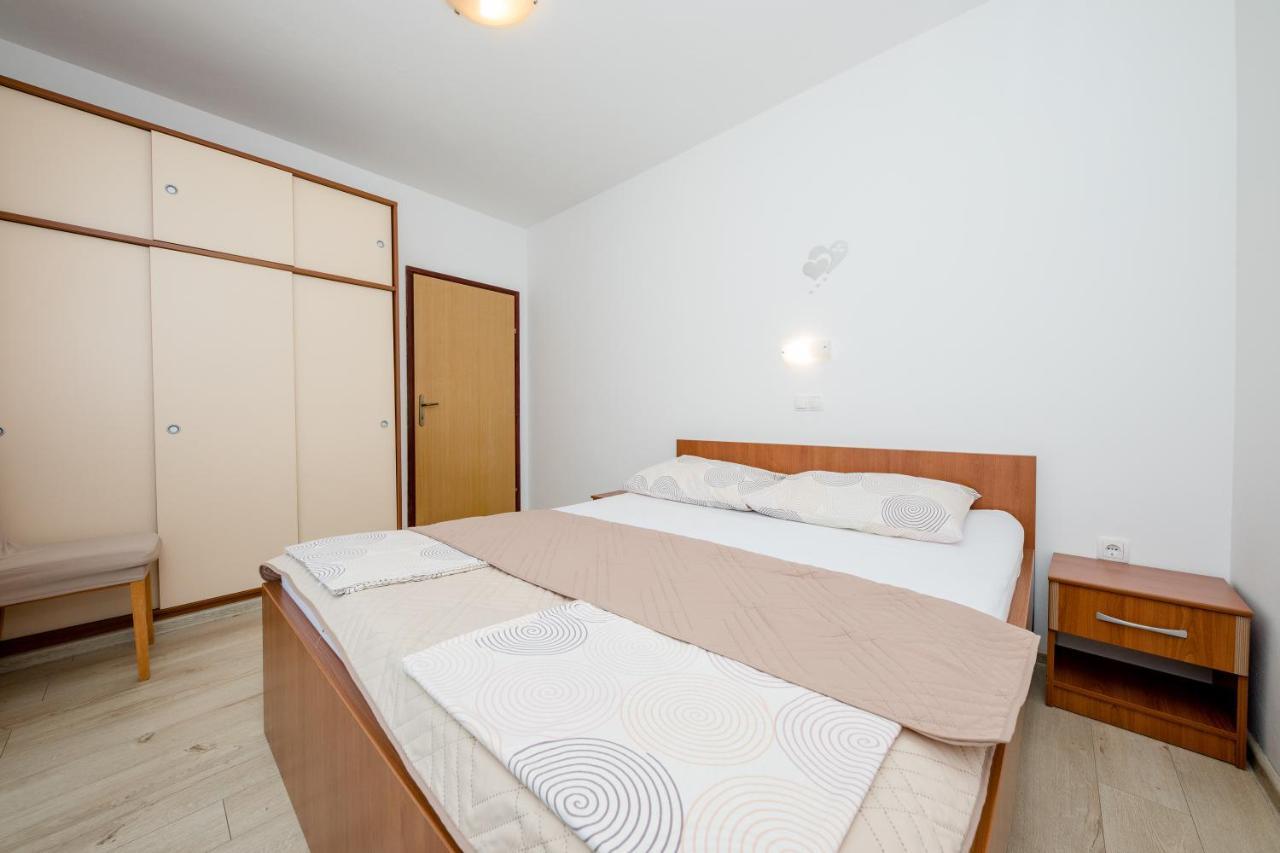 Zeljko Apartmani ロパール エクステリア 写真