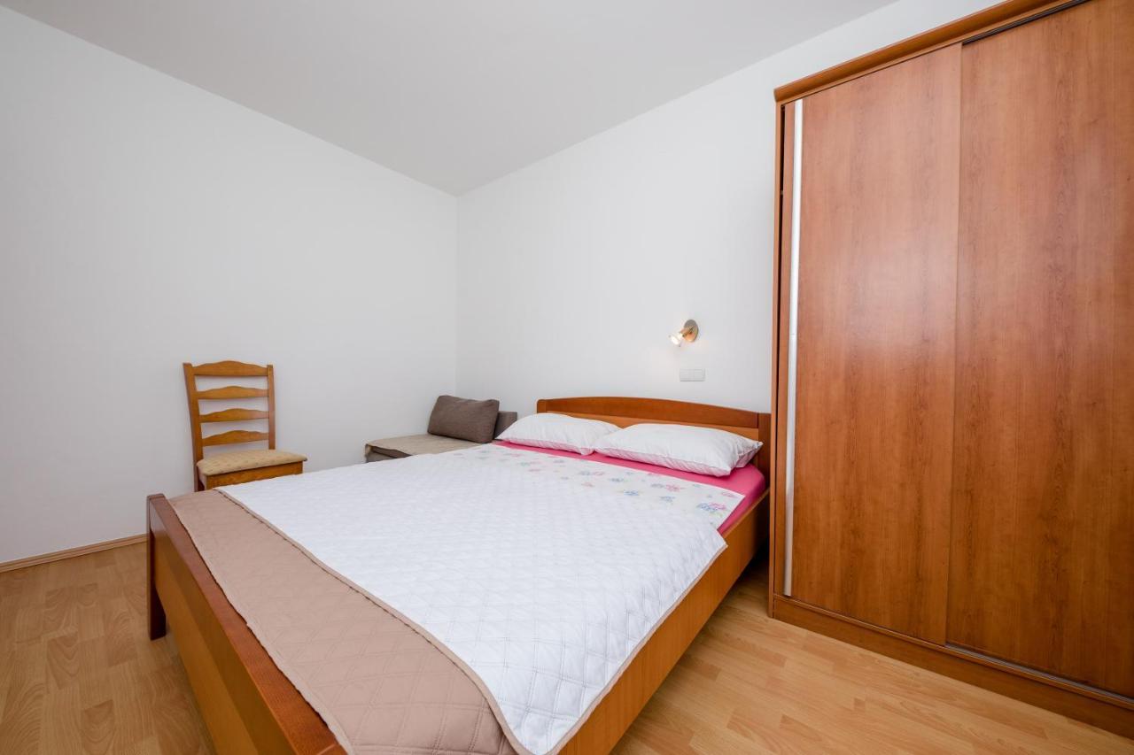 Zeljko Apartmani ロパール エクステリア 写真