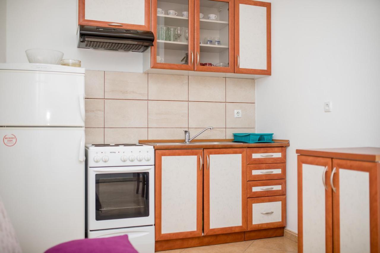 Zeljko Apartmani ロパール エクステリア 写真