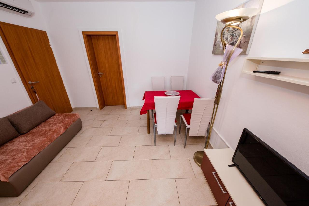 Zeljko Apartmani ロパール エクステリア 写真